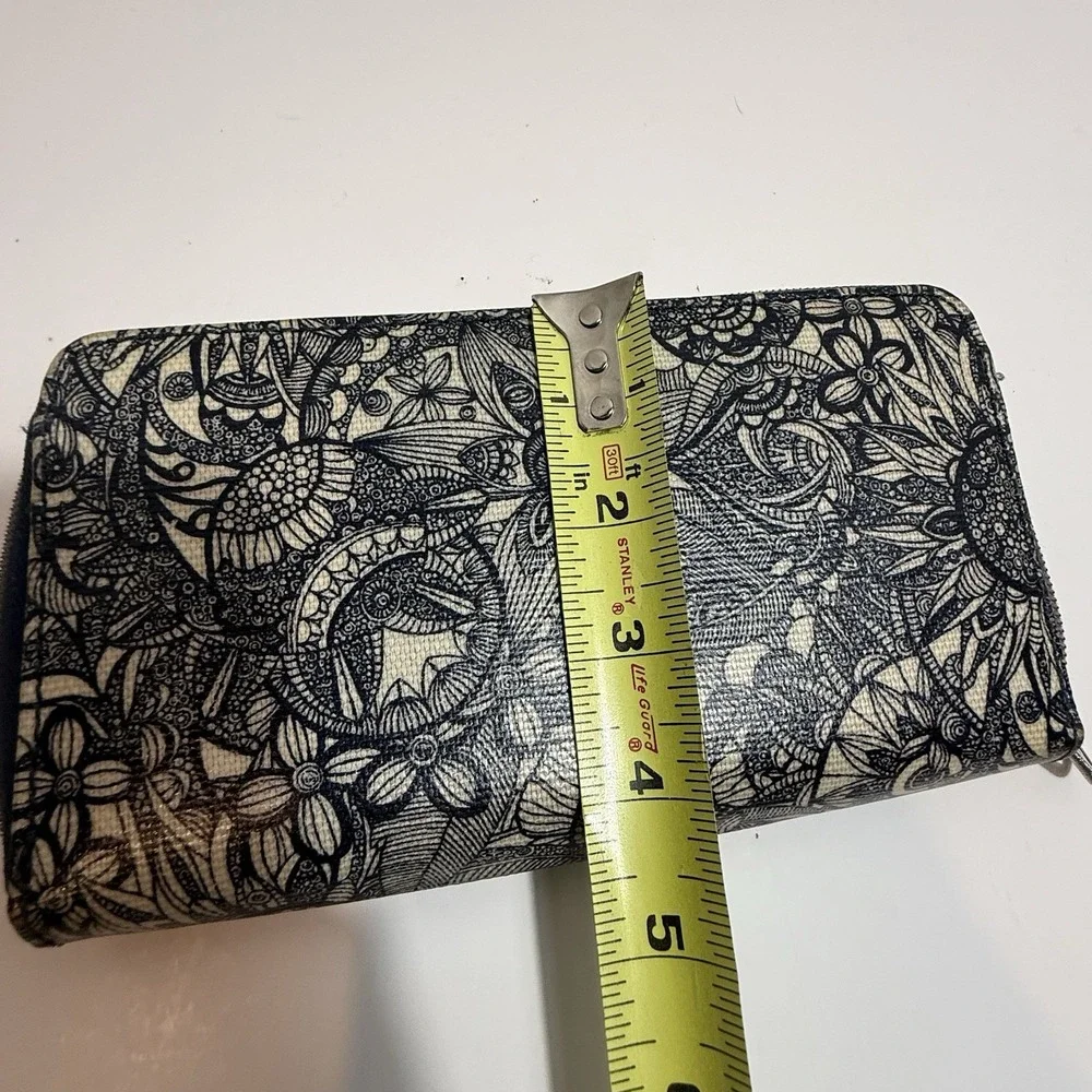 Sakroots Wallet Zip Clutch Coated‎ Canvas Artist Choice Navy Blue Floral
